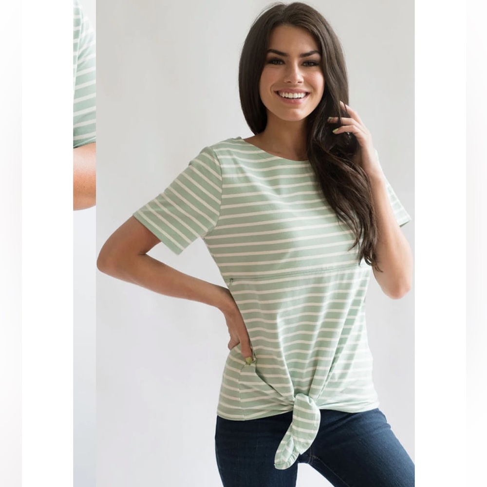 Nursing Queen: STRIPED NURSING T-SHIRT WITH FRONT TIE- HIDDEN ZIPPER